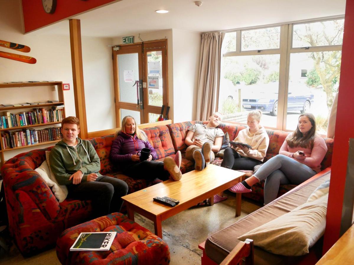 Wanaka Backpackers Bothy Vandrarhem Exteriör bild