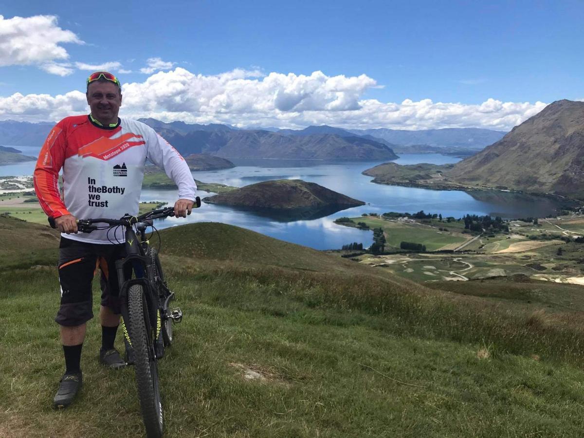 Wanaka Backpackers Bothy Vandrarhem Exteriör bild