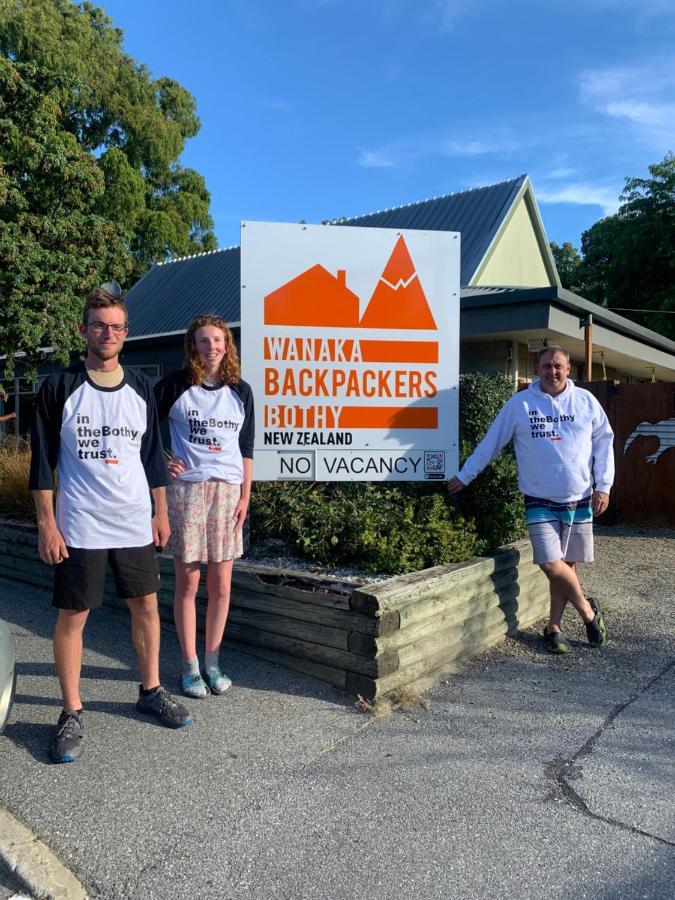 Wanaka Backpackers Bothy Vandrarhem Exteriör bild